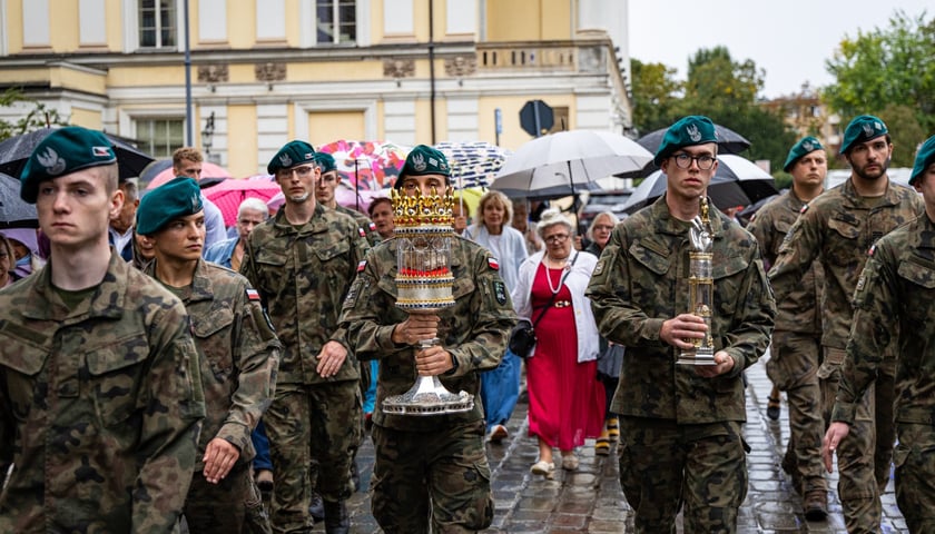 Procesja z relikwiami św. Doroty i św. Stanisława przeszła ulicami Wrocławia, 20.09.2026 r.