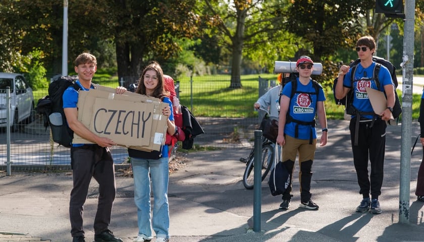 Uczestnicy AutoStopRace 2026. Star wyścigu. Wrocław, 19.09.2026