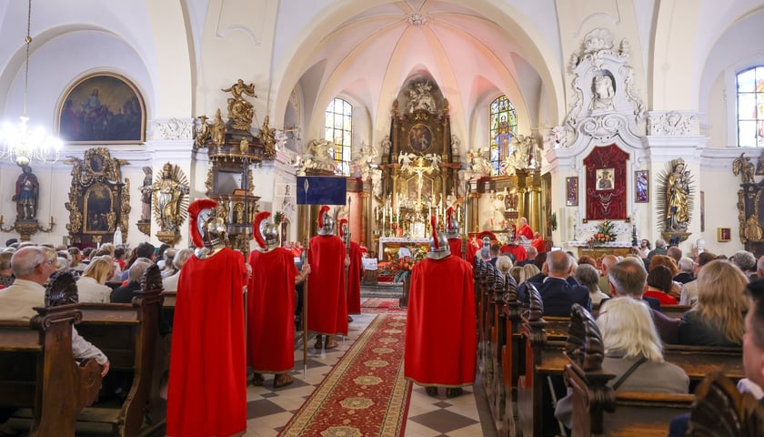<p>Uroczysta msza święta w kościele św. Maurycego 20 września</p>