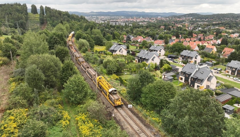 Prace PLK SA na odcinku Dębową Górną a Rybnicą