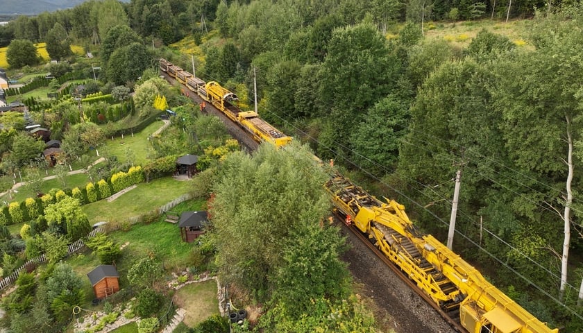 Prace PLK SA na odcinku Dębową Górną a Rybnicą