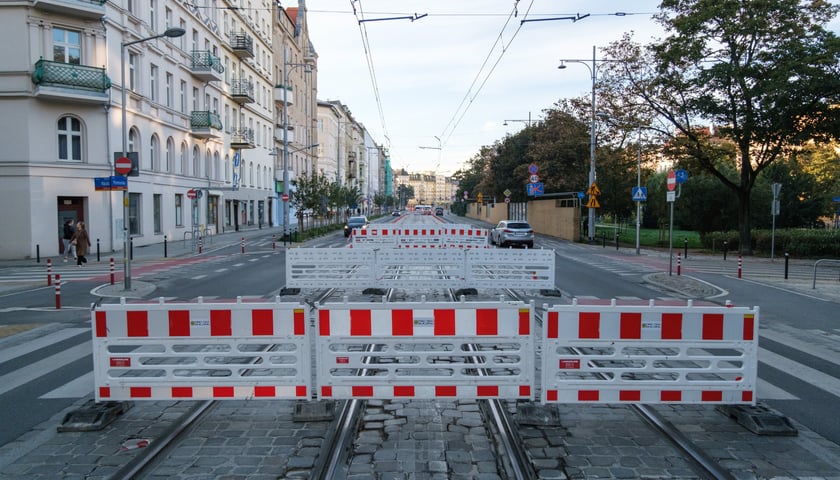 Ruszył remont torowiska w ul. Pomorskiej we Wrocławiu. 26.09.2026 r.