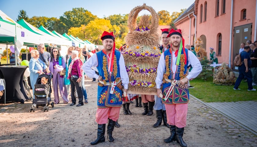 Pierwsze Wrocławskie Dożynki na Pawłowicach