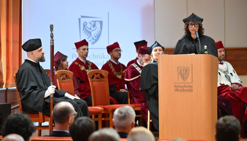 prof. Emmanuelle Charpentier, dokctor honoris causa Politechniki Wrocławskiej