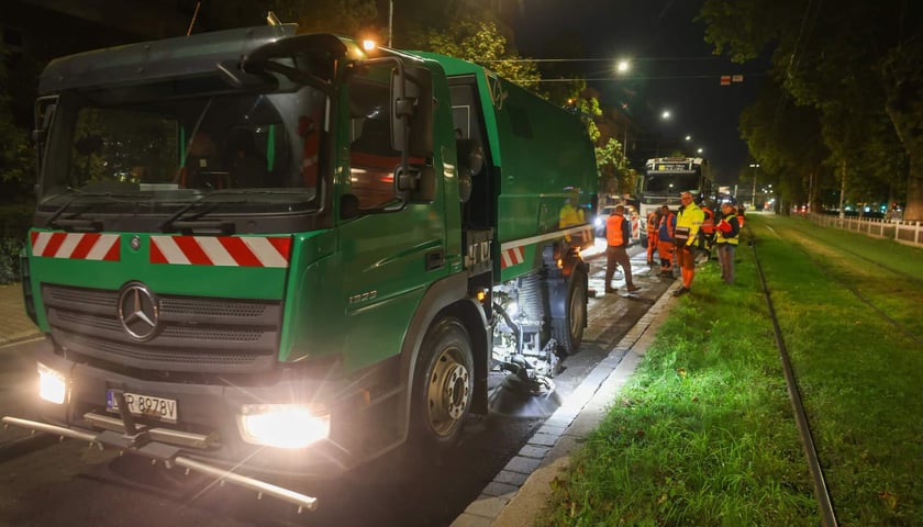 Nocne prace na Hallera