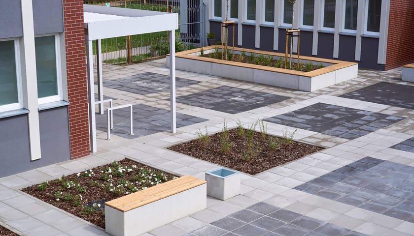 Inwestycje w szkoły i przedszkola