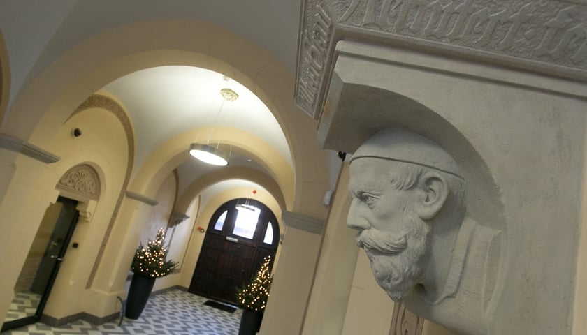 Piękny pałac Ballestremów po remoncie [FOTO]