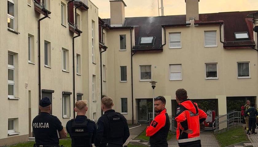 Pożar budynku mieszkalnego przy ul. Królewieckiej 77 we Wrocławiu, 06.10.2026 r.
