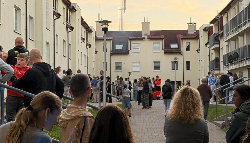 Pożar budynku mieszkalnego przy ul. Królewieckiej 77 we Wrocławiu, 06.10.2026 r.