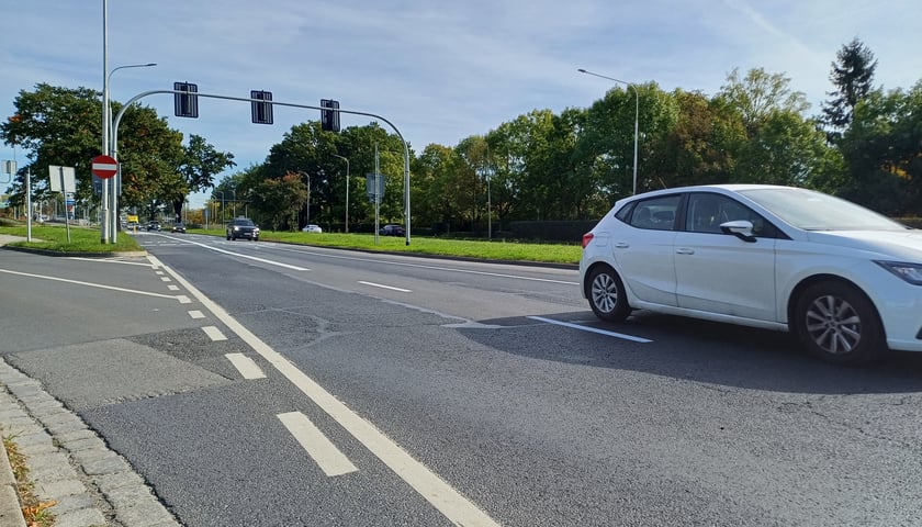 Ulica Bolesława Krzywoustego przed remontem, październik 2026