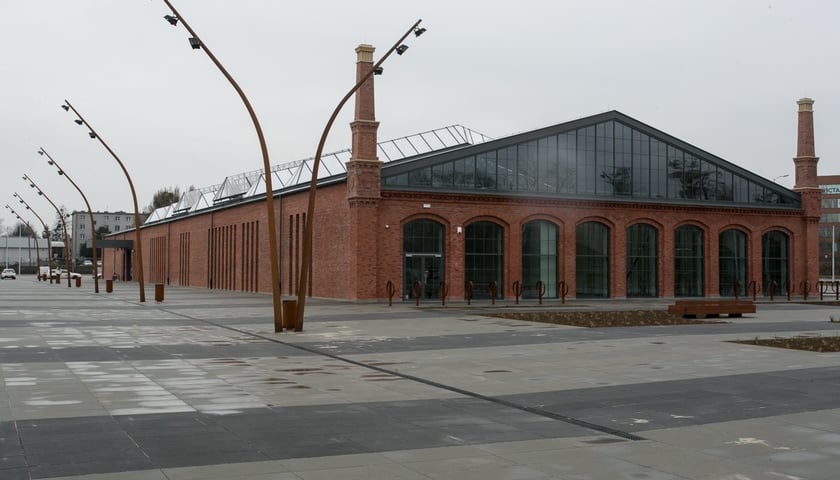 Kończą budowę Centrum Historii Zajezdnia [ZDJĘCIA, WIDEO]