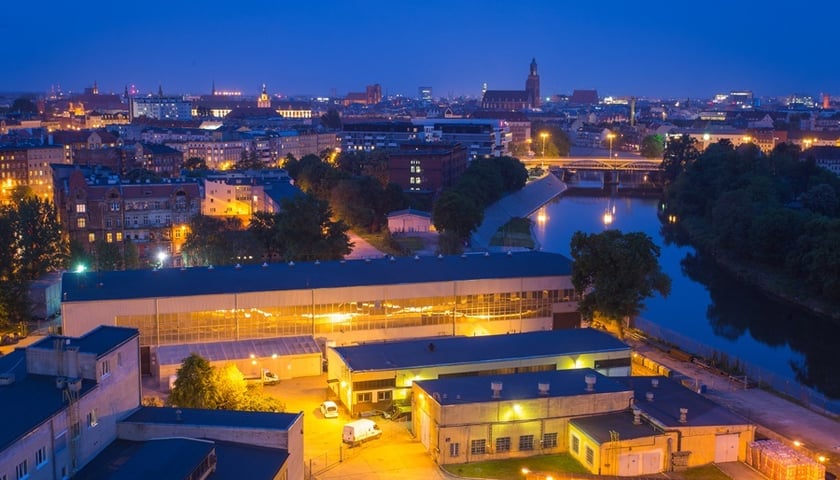 Zobacz Wrocław z komina elektrociepłowni [ZDJĘCIA]