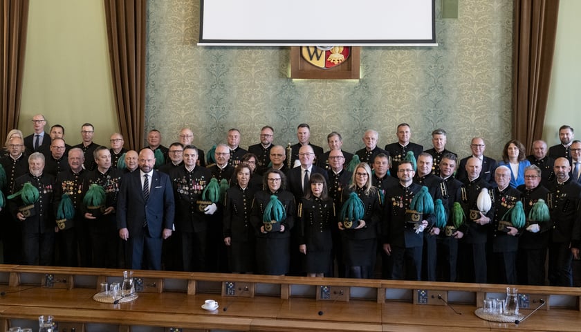 Górnicy w Sali Sesyjnej Urzędu Miasta