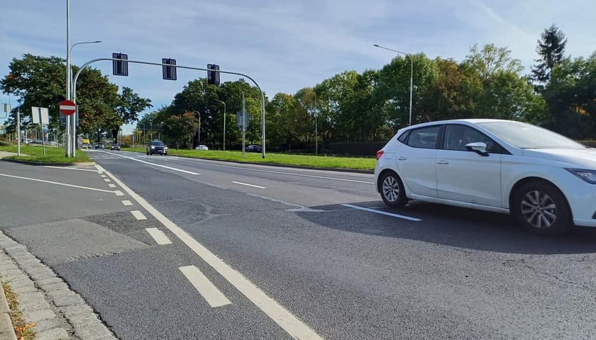 Jezdnia na ul. Krzywoustego
