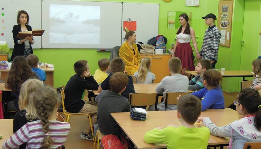 Studenci dietetyki UM ruszą do szkół na warsztaty zdrowego żywienia