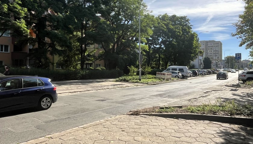 Ulica Piękna – odcinek między Bardzką a Nyską