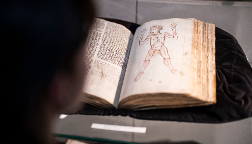 Wystawa obiektów z księgozbioru klasztoru dominikanów we Wrocławiu w Bibliotece Uniwersyteckiej