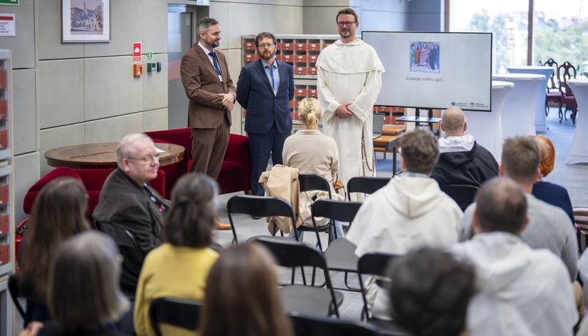 Wystawa obiektów z księgozbioru klasztoru dominikanów we Wrocławiu w Bibliotece Uniwersyteckiej