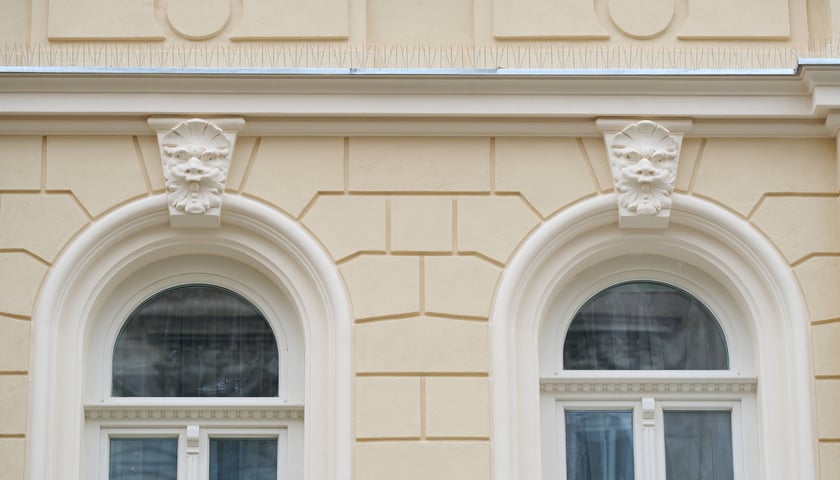 Kamienica przy ulicy Wysokiej 4 tuż przed zakończeniem remontu