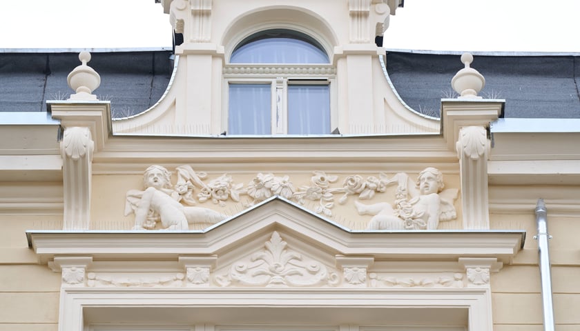 Kamienica przy ulicy Wysokiej 4 tuż przed zakończeniem remontu