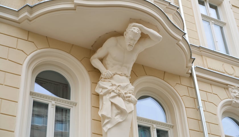 Kamienica przy ulicy Wysokiej 4 tuż przed zakończeniem remontu