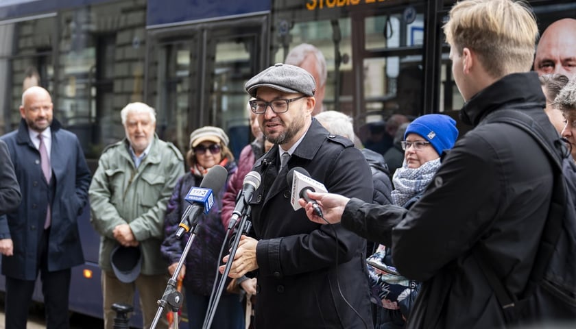 Premiera tramwaju z patronatem Studia 202 z udziałem władz miasta i artystów