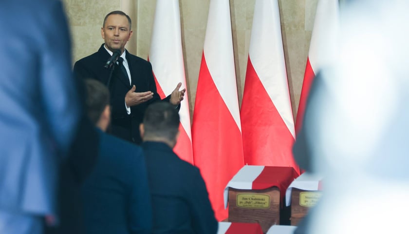 Prezydent Karol Nawrocki wygłosił przemówienie w kaplicy Cmentarza Osobowickiego