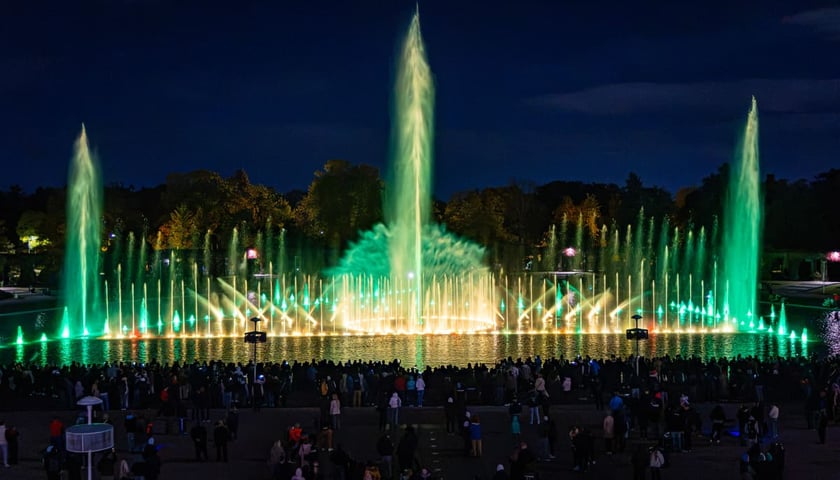 Pokaz Fontanny Multimedialnej kończący sezon 2026. Wrocław, 24.10.2026