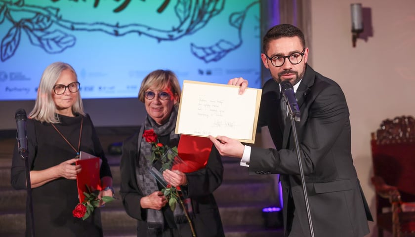 Uroczysty finał Turnieju Poetyckiego „O Różę Różewicza” w Sali Wielkiej Starego Ratusza we Wrocławiu, 28.10.2026