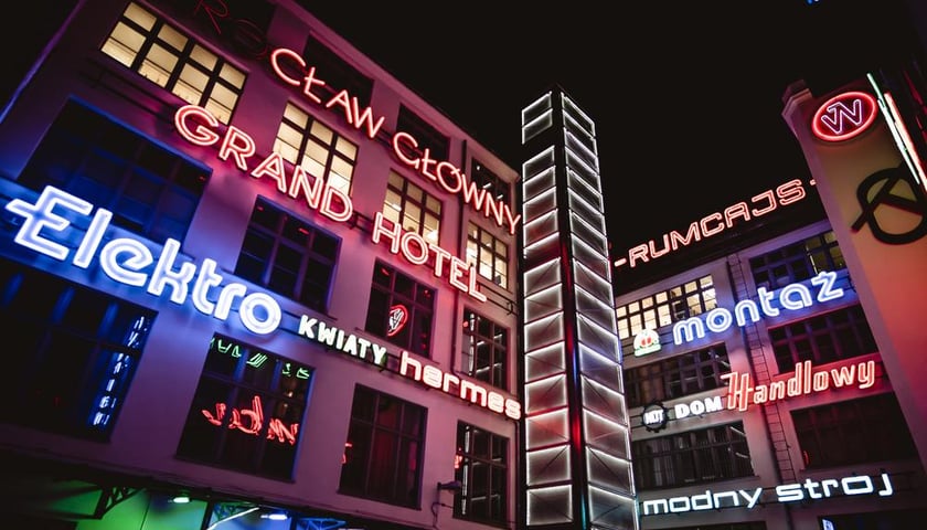 Wrocławska Galeria Neonów Neon Side znów świeci