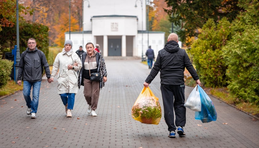 Cmentarz Osobowicki, 31.10.2026 r.