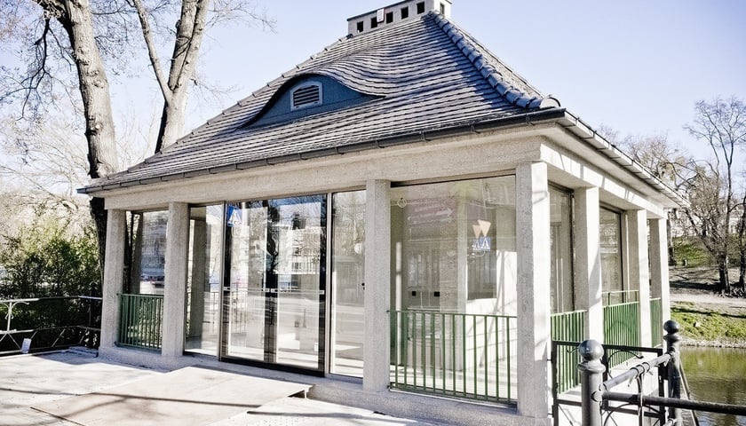 Max Berg kafejka nad fosą