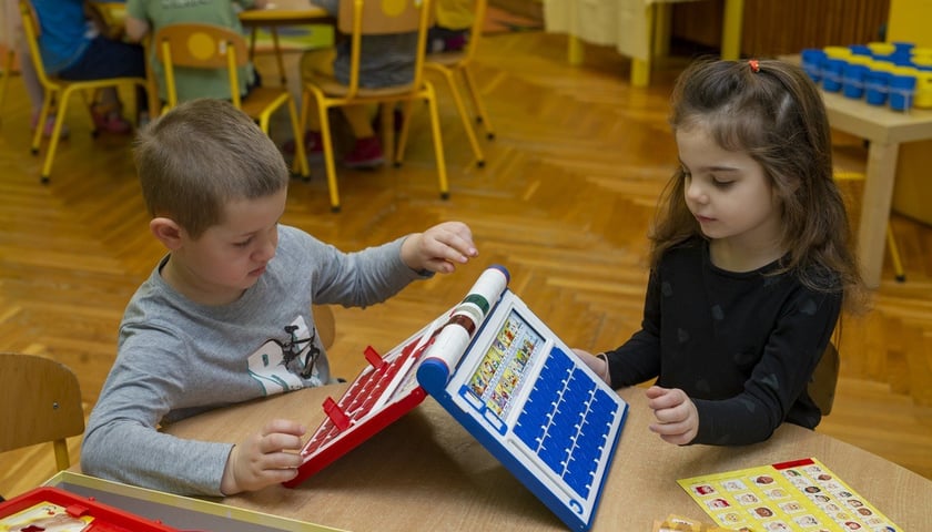 Przedszkolaki z przedszkola przy ul. Dobrej