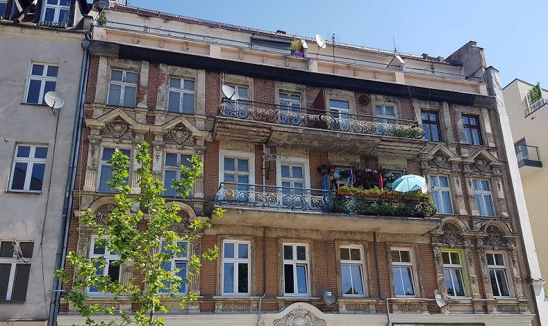 Tak kamienica przy ul. Ks. Witolda wyglądała przed remontem.