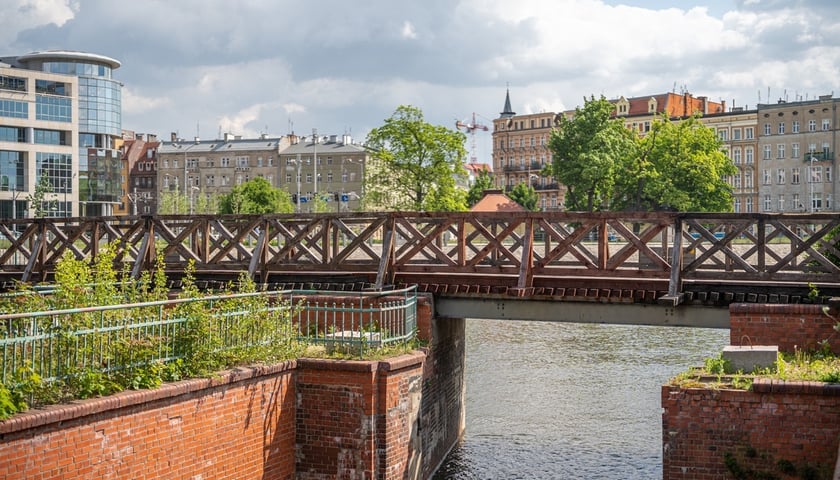 Most św. Klary pomiędzy wyspami Słodową i Bielarską