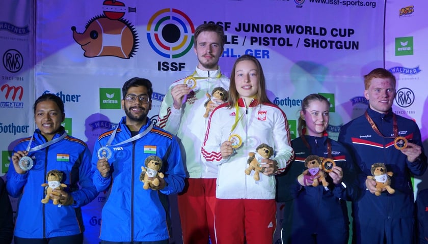 Julia Piotrowska (WKS Śląsk Wrocław) i Michał Chojnowski (KS Kaliber Białystok). Doskonały start polskich zawodników na Pucharze Świata Juniorów w strzelectwie.