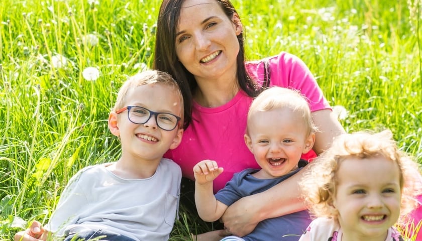 Magdalena Wisińska, mama Bartka (8 l.), Julki (3 l.) i Kubusia (1 l.)