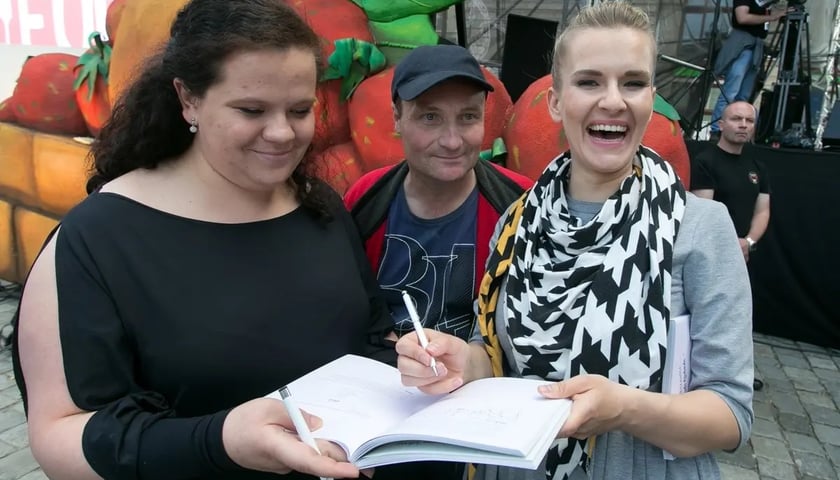 Beata Śniechowska, wrocławska triumfatorka drugiej edycji ?Master Chefa? podpisywała publikację