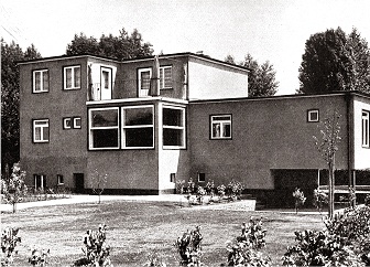 Dom nr 28, proj. Emil Lange, widok od ogrodu (pd.-zach.), 1929