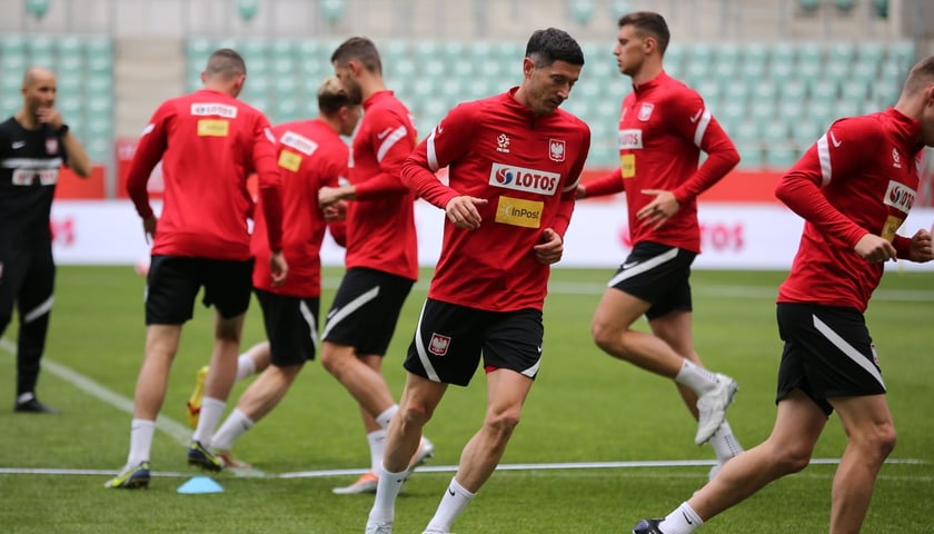 Kadra trenuje we Wrocławiu z Robertem Lewandowskim w składzie