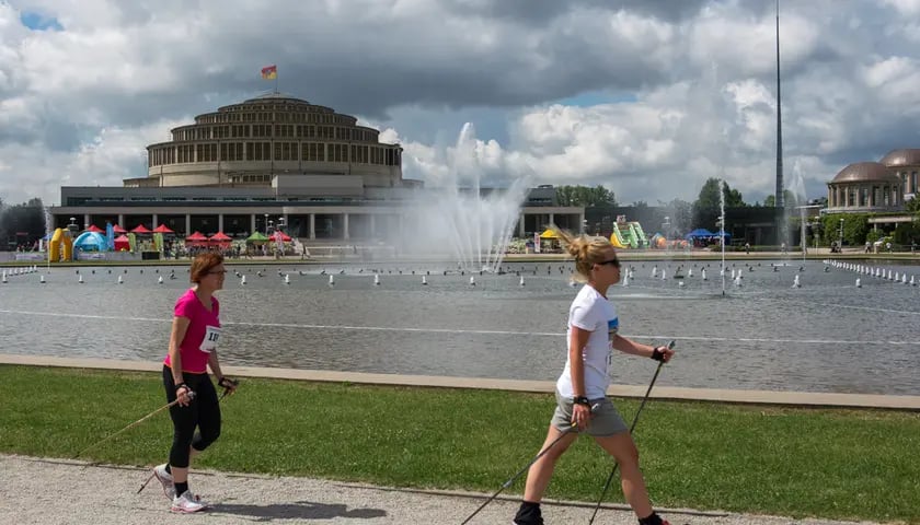 Im więcej wrocławian dołączy do akcji, tym większe szanse na wygraną w konkursie. Zdjęcie z IV mistrzostwa Wrocławia w nordic walking