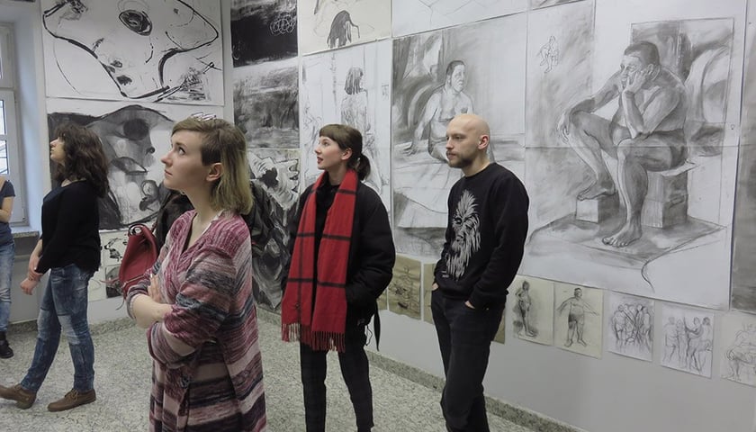 Wystawa rysunków studentów ASP