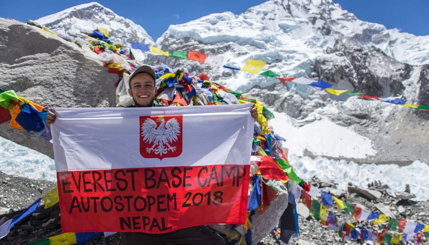 W 2018 roku Artur był między innymi w Nepalu. Dziś przebywa w Peru, gdzie kontynuuje wędrówki po górach