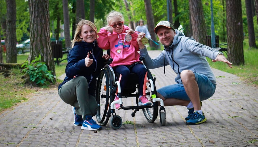 12-letnia Tereska uprawia Frame Running od niespełna roku. Przez cały ten czas mogła liczyć na ogromne wsparcie ze strony rodziców.