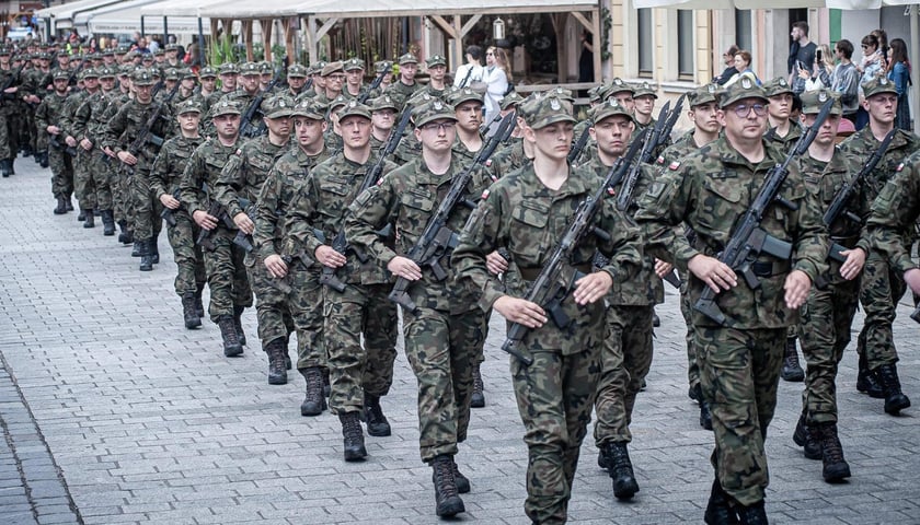 Uroczysta przysięga żołnierzy 16. Dolnośląskiej Brygady Obrony Terytorialnej