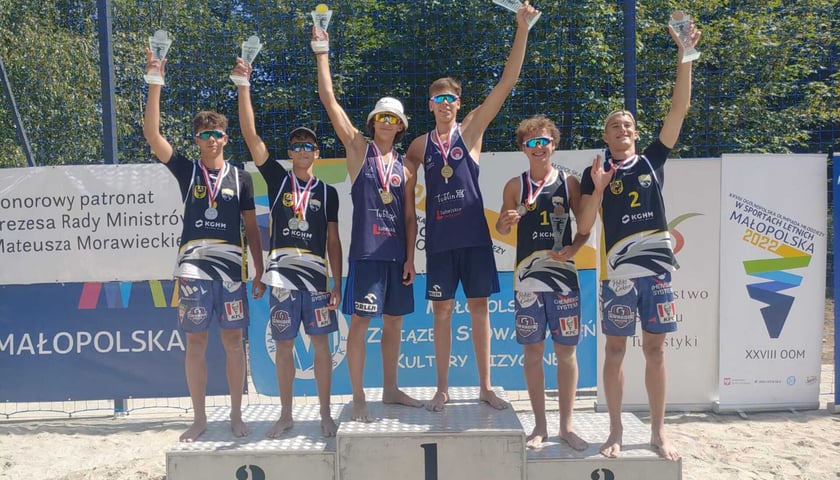 Na niedawno rozegranych mistrzostwach Polski juniorów młodszych siatkarze Gwardii zdobyli srebrne i brązowe medale