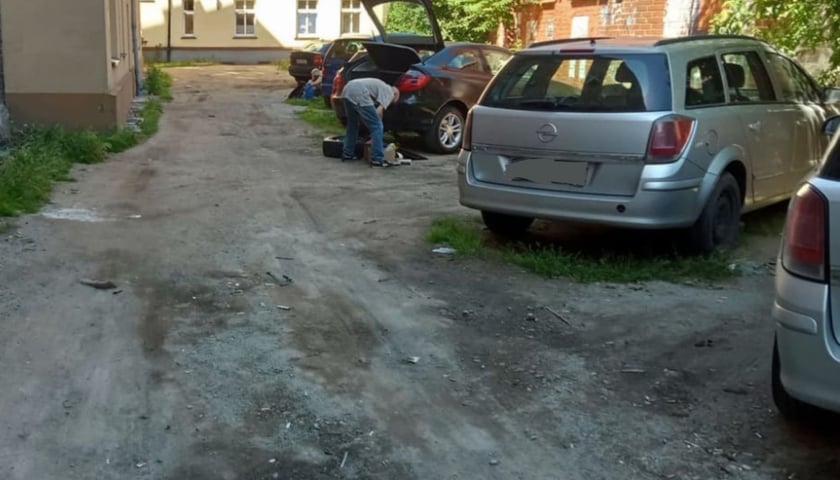 Podwórze w obrębie ul. Łowieckiej, pl. Staszica i ul. Biskupa Tomasza Pierwszego przejdzie renowację