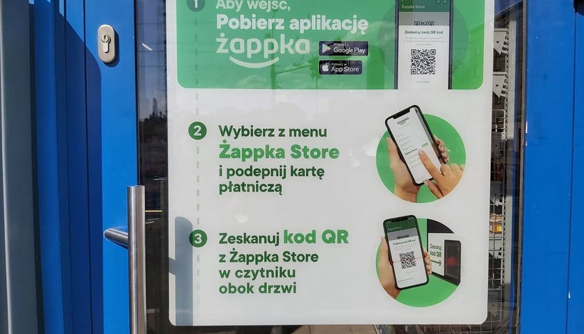 Bezobsługowe Żabki są coraz śmielej otwierane w kolejnych miastach