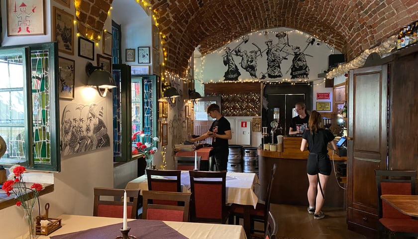 Konspira, czyli podziemna restauracja na pl. Solnym we Wrocławiu