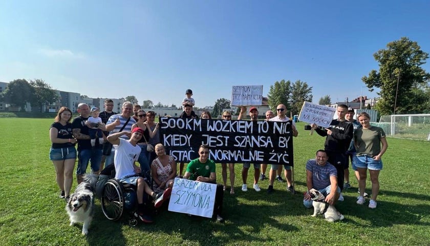 Przez cały czas Szymon może liczyć na ogromne wsparcie ze strony przyjaciół